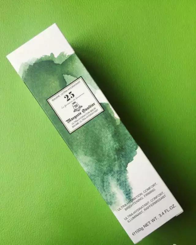 赵丽颖工作累状态差，发文想去享受生活？而真相却是