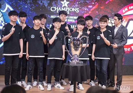 bdd赛后采访为faker鸣不平,faker给网费教你打中单的梗