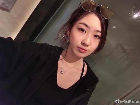 国服第一女盲僧周冬雨,盲僧周冬雨