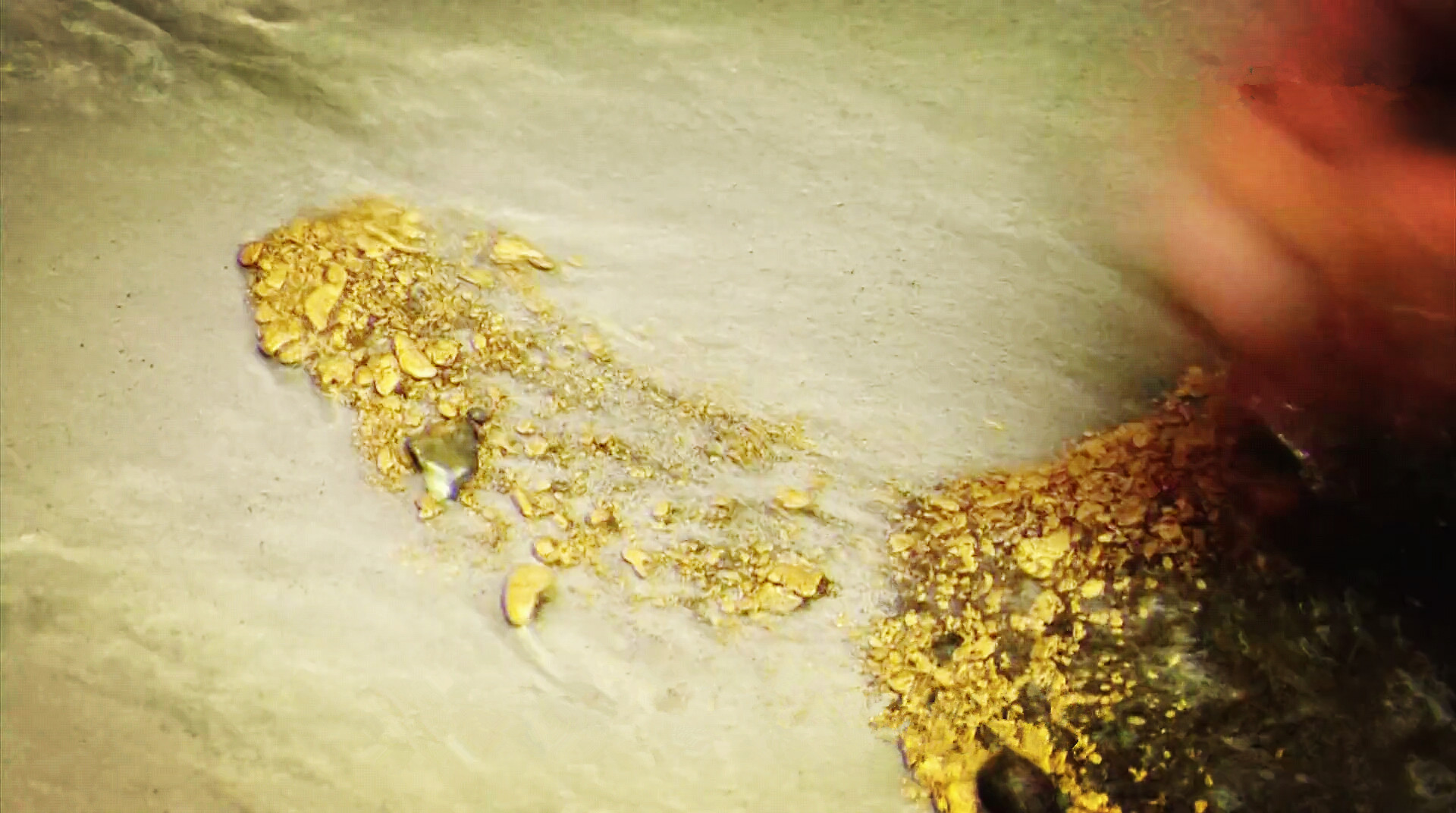 黄金怎么采出来的视频,黄金是如何提炼出来的视频
