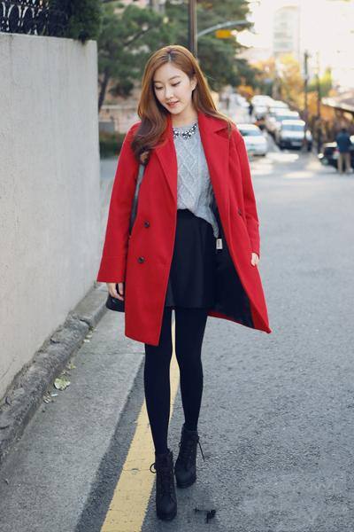 穿衣颜色搭配口诀顺口溜,服装店衣服颜色搭配口诀