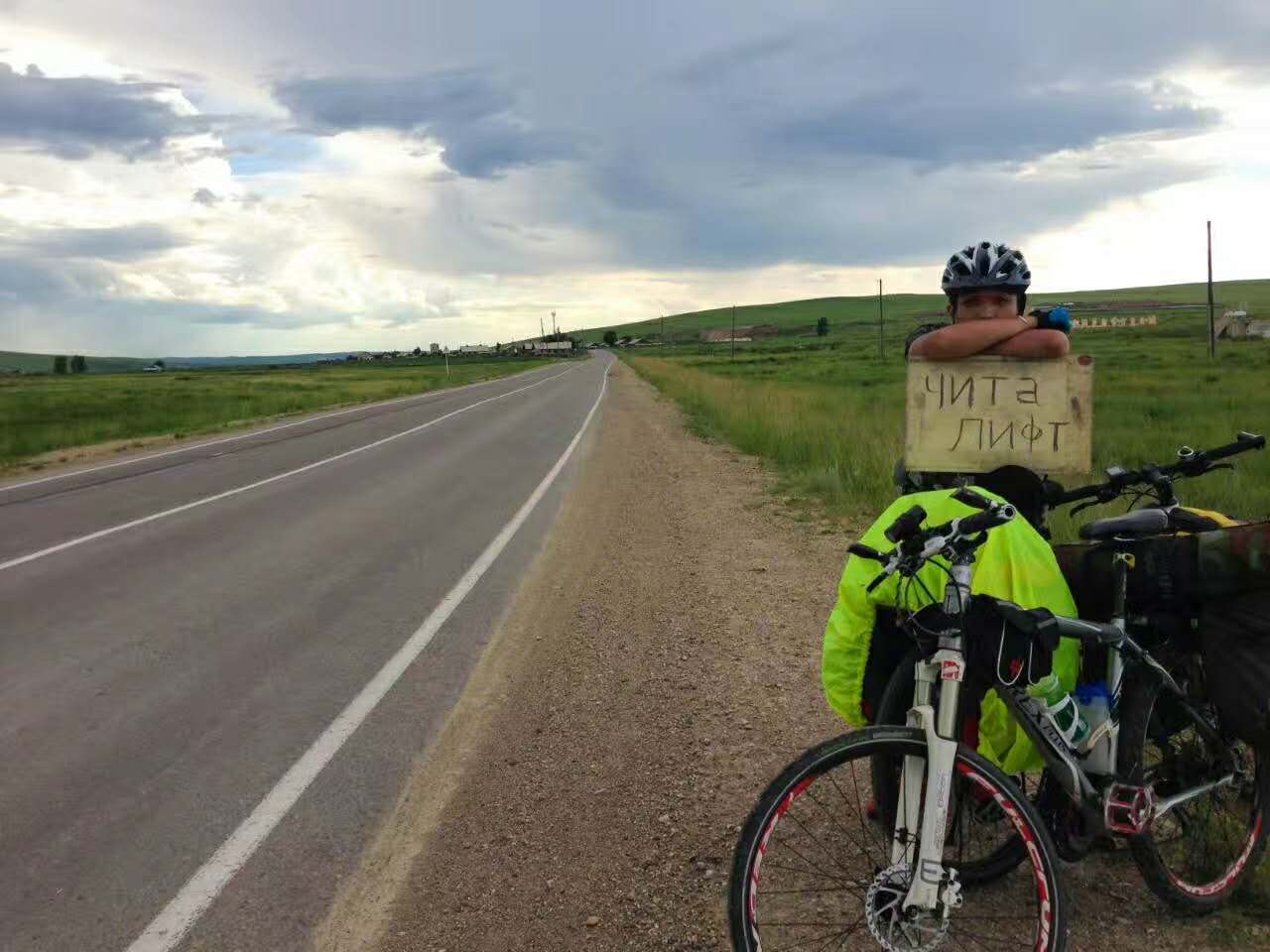 单车骑行西藏每日花费,一辆车环游6万公里