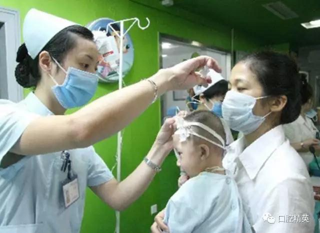 8岁小孩牙疼并伴有发烧,小孩哪个牙齿疼是白血病