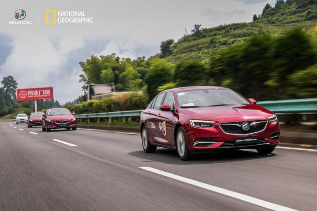 如丝般顺滑的驾驶感受,别克君威28t尊贵版试驾