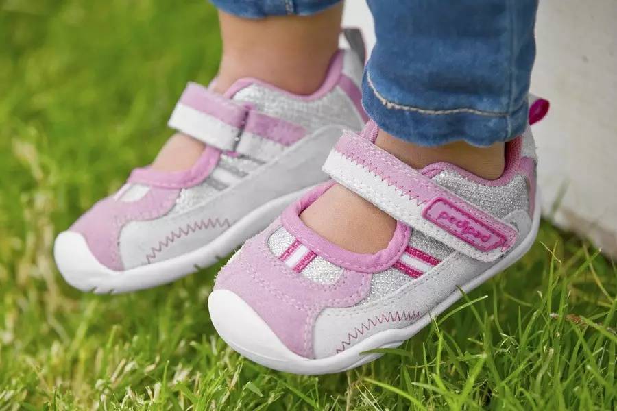 宝宝学步鞋怎么选这六点是关键,教你3步挑选宝宝学步鞋