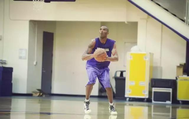 祝贺科比39岁生日快乐,科比44岁生日快乐英文