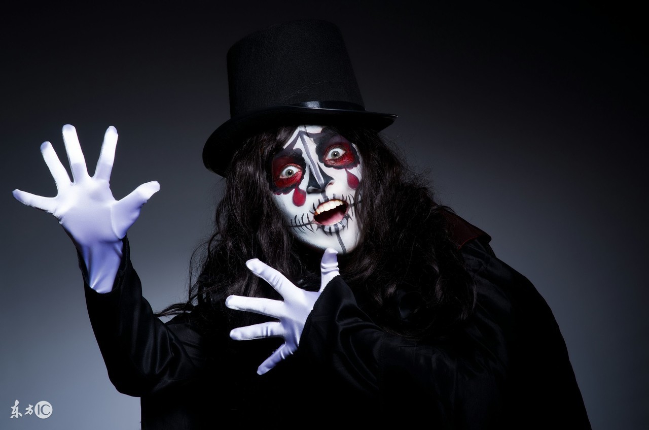 女孩半夜鬼上身完整版,夜半鬼上身的女孩