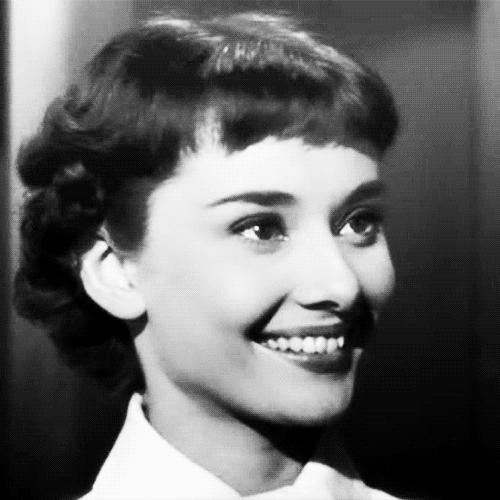 奥黛丽赫本的时代以什么为美,奥黛丽赫本优雅永不过时视频