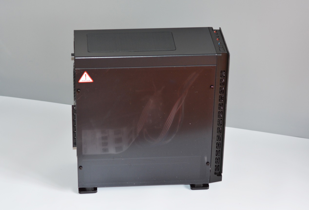 炫酷电竞游戏机箱哪家强,炫酷电竞游戏电脑机箱推荐