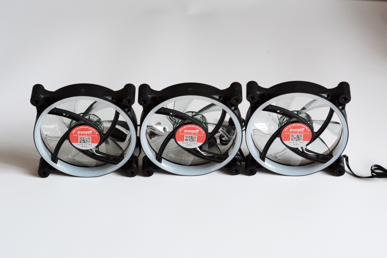 炫酷电竞游戏机箱哪家强,炫酷电竞游戏电脑机箱推荐