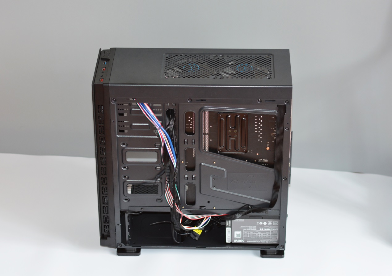 炫酷电竞游戏机箱哪家强,炫酷电竞游戏电脑机箱推荐