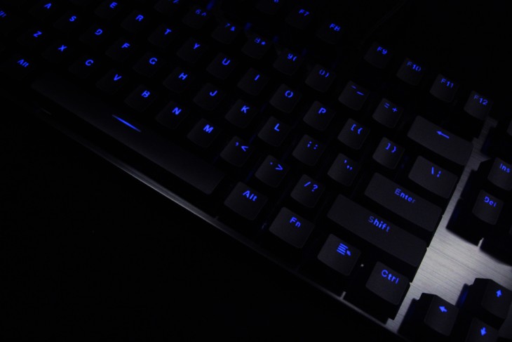 闆锋煆V530鍏夎酱鏈烘閿洏,闆锋煆v860娓告垙鏈烘閿洏鍥捐祻