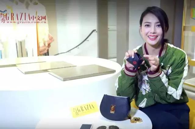 迪丽热巴高圆圆同款双肩包 (迪丽热巴高圆圆同款双肩包哪里买)