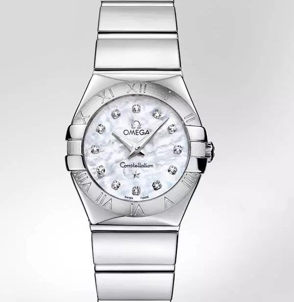 最值得入手的十款女表中高端,浪琴优雅女表皮带好还是钢带好看