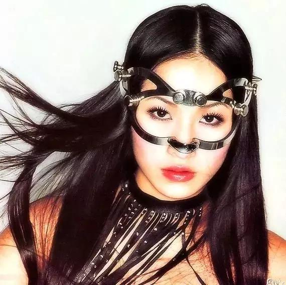 萧亚轩出道18年,萧亚轩从出道到现在有多少首歌