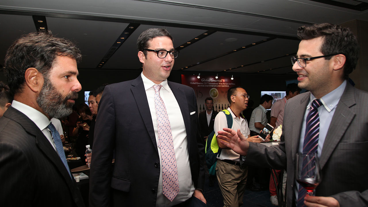 如何鉴别进口葡萄酒的真假,怎样辨别进口葡萄酒的真假