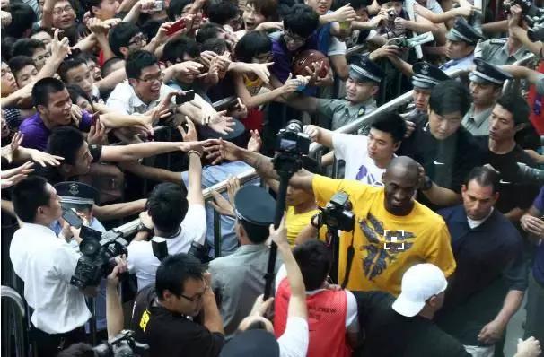 祝贺科比39岁生日快乐,科比44岁生日快乐英文