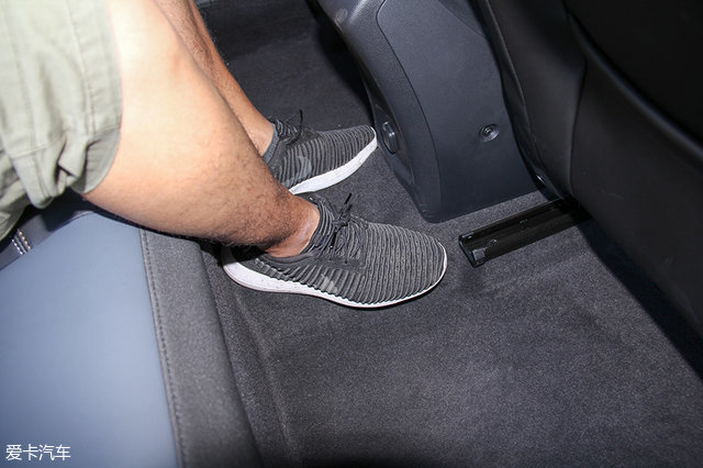 舒适性和运动性都好的车,雪佛兰科鲁兹2014两厢油耗