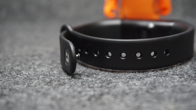 出门戴上拉卡拉,不再需要钱和卡