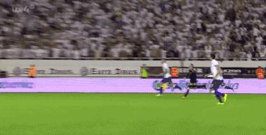 世界波大战！冰岛大狙精准超远狙杀这脚就值回身价