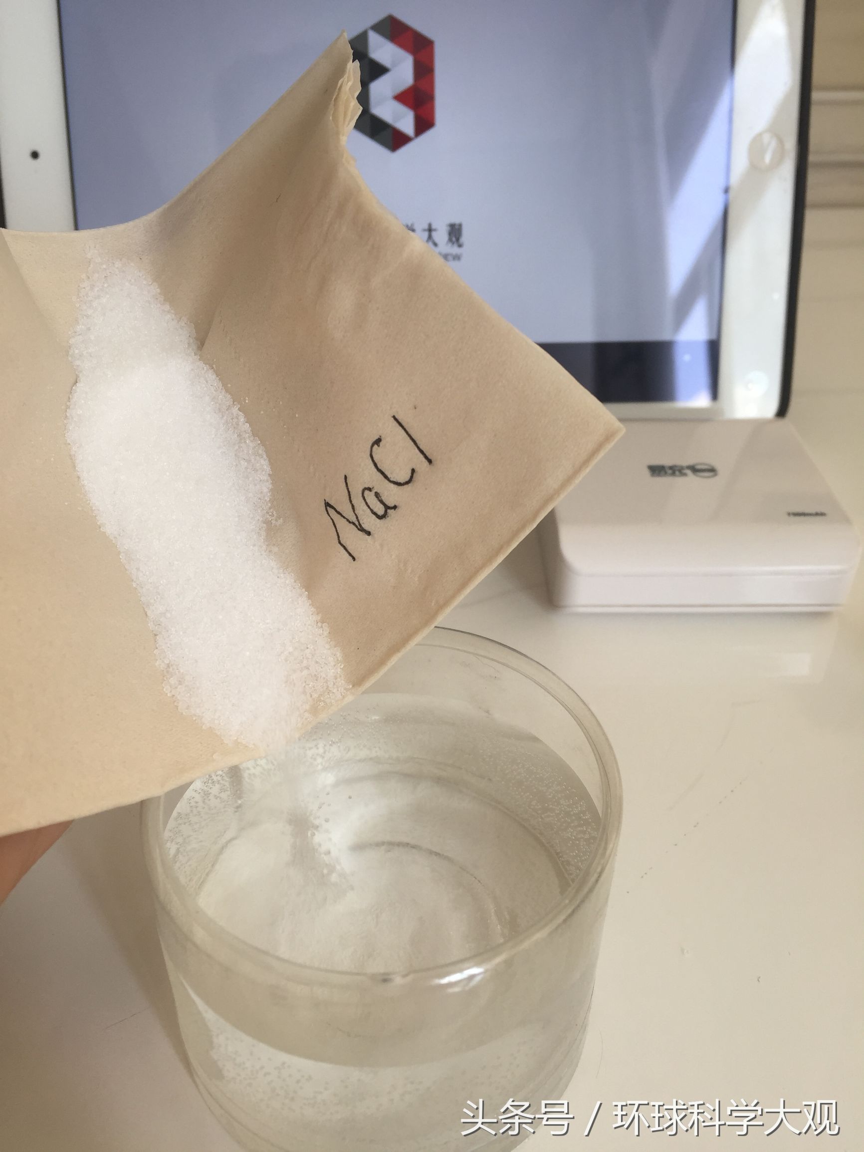 如何用电解水制取氧气,如何利用电解水产生氢气