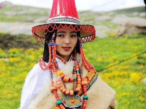 为什么藏族姑娘都那么有魅力,气质与美貌并存的藏族姑娘