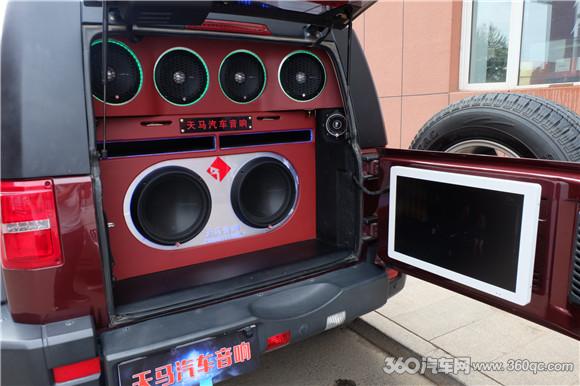 jeep牧马人秒变皮卡,吉普牧马人超级爆改越野