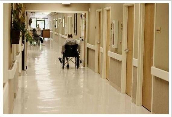 木地板怎么去除酸味,家里木地板怎么去尿味