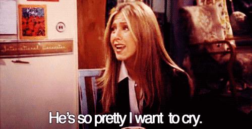 好东西不排队怎么可能买得着？队排越长，我心越荡