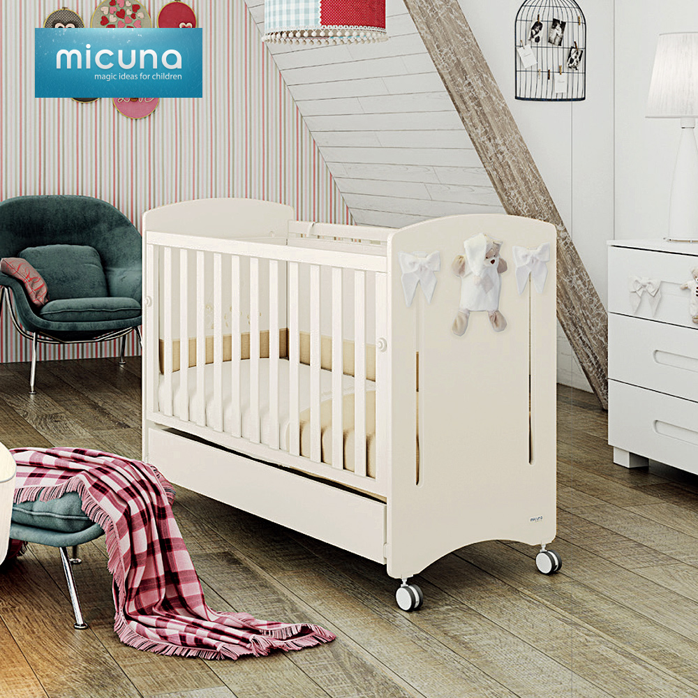 有趣的婴儿床,宝宝婴儿摇篮床