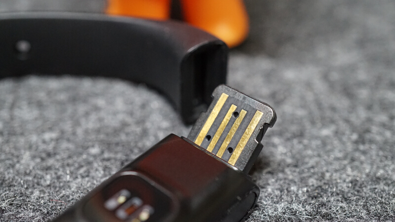 出门戴上拉卡拉,不再需要钱和卡