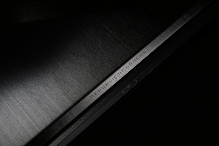 开启轻薄游戏本新时代ROG冰刃GX501VI评测