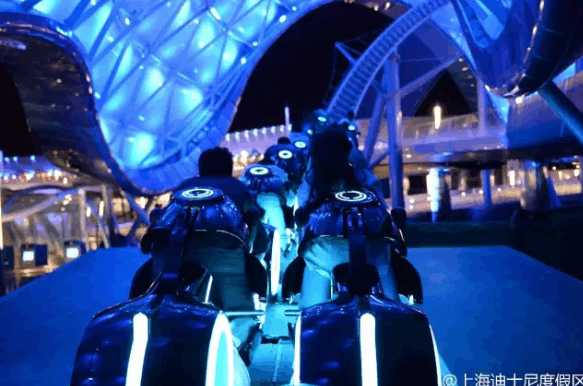 上海迪士尼情侣一天游攻略,七月上海迪士尼旅游攻略