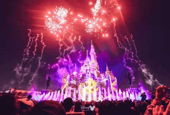 上海迪士尼情侣一天游攻略,七月上海迪士尼旅游攻略