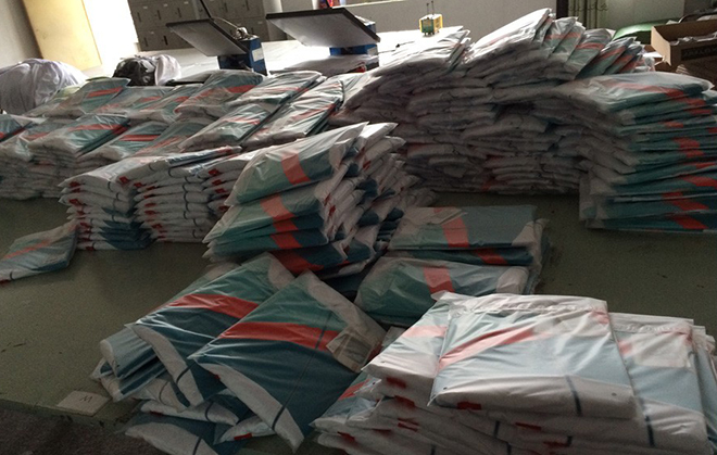 高仿服装揭秘,高仿服装到底有错吗