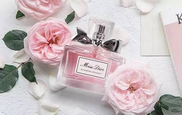 七夕情人节礼盒迪奥香水,七夕迪奥口红香水套装礼盒