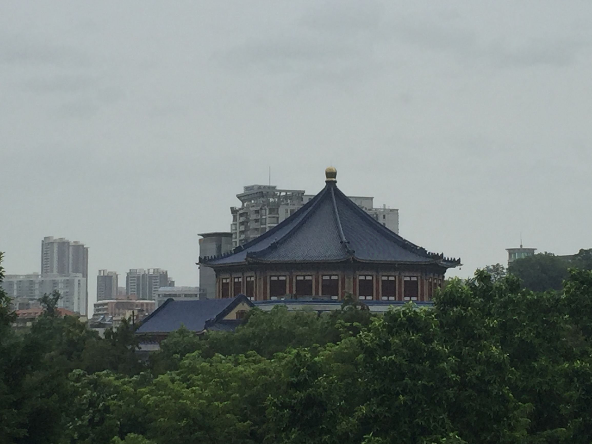 颈部肌肉紧张劳损刺激交感神经,颈椎严重劳损怎么办