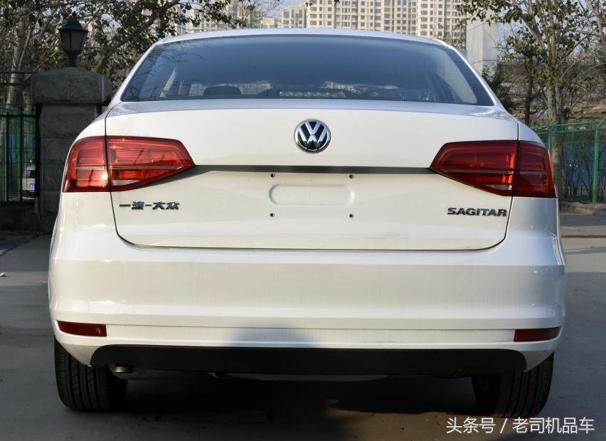 12款1.6l手动速腾换空气滤芯教程,速腾最便宜的自动挡1.6多少钱