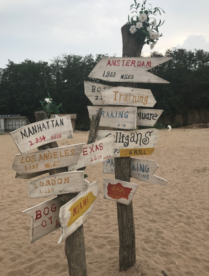 吴京导演《战狼2》让大家都以为这个场景是在非洲,其实就在国内