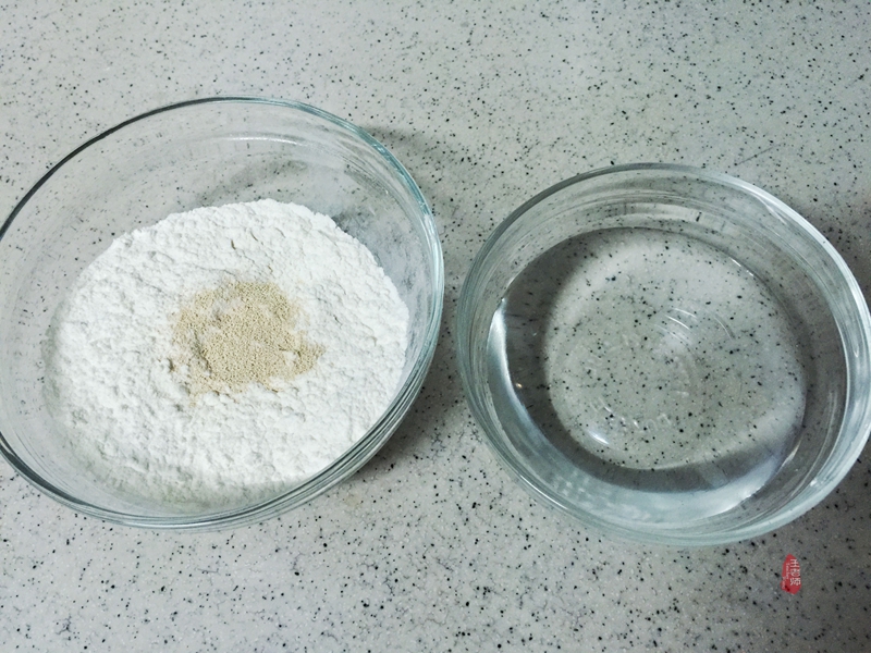 口感松软绵密丝滑香甜软糯不粘牙,绵软醇香