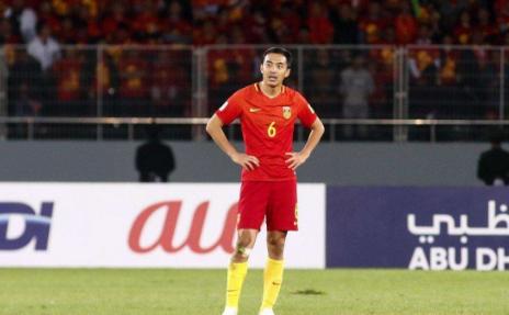 里皮评价乌兹视频,里皮8-2-0阵型