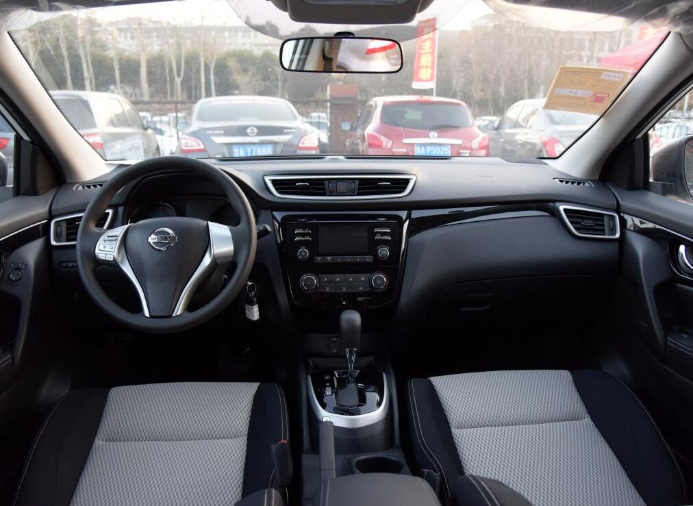 日产逍客cvt豪华版试驾第一视角,18款逍客2.0l用车感受