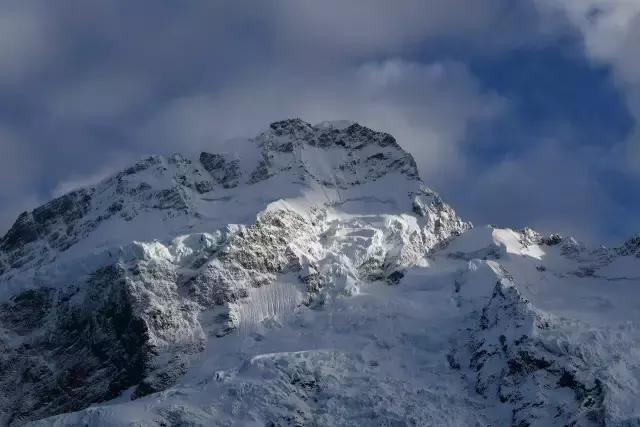 尼康d850现在还值得入手吗,目前尼康d850还值得购买吗