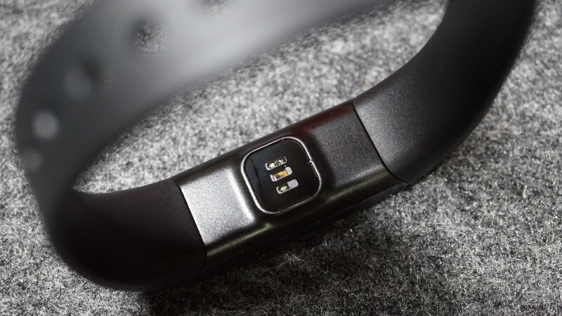 出门戴上拉卡拉,不再需要钱和卡