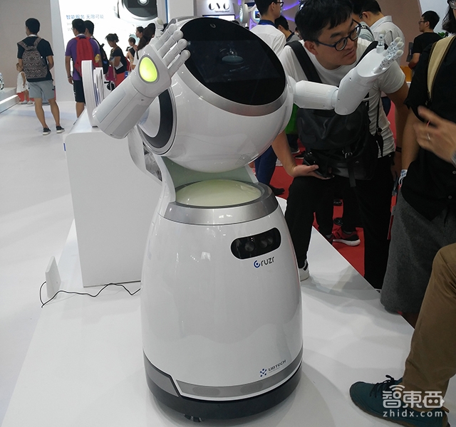 机器人市场井喷,服务型机器人上市公司