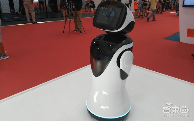 机器人市场井喷,服务型机器人上市公司