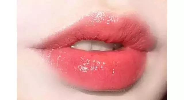 最爆的口红是哪几款,今年最火的口红是哪一款