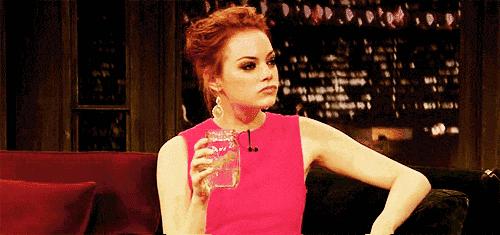 怎么样化妆不卡粉不浮粉不脱妆,减龄妆容的正确化妆方法教程新手