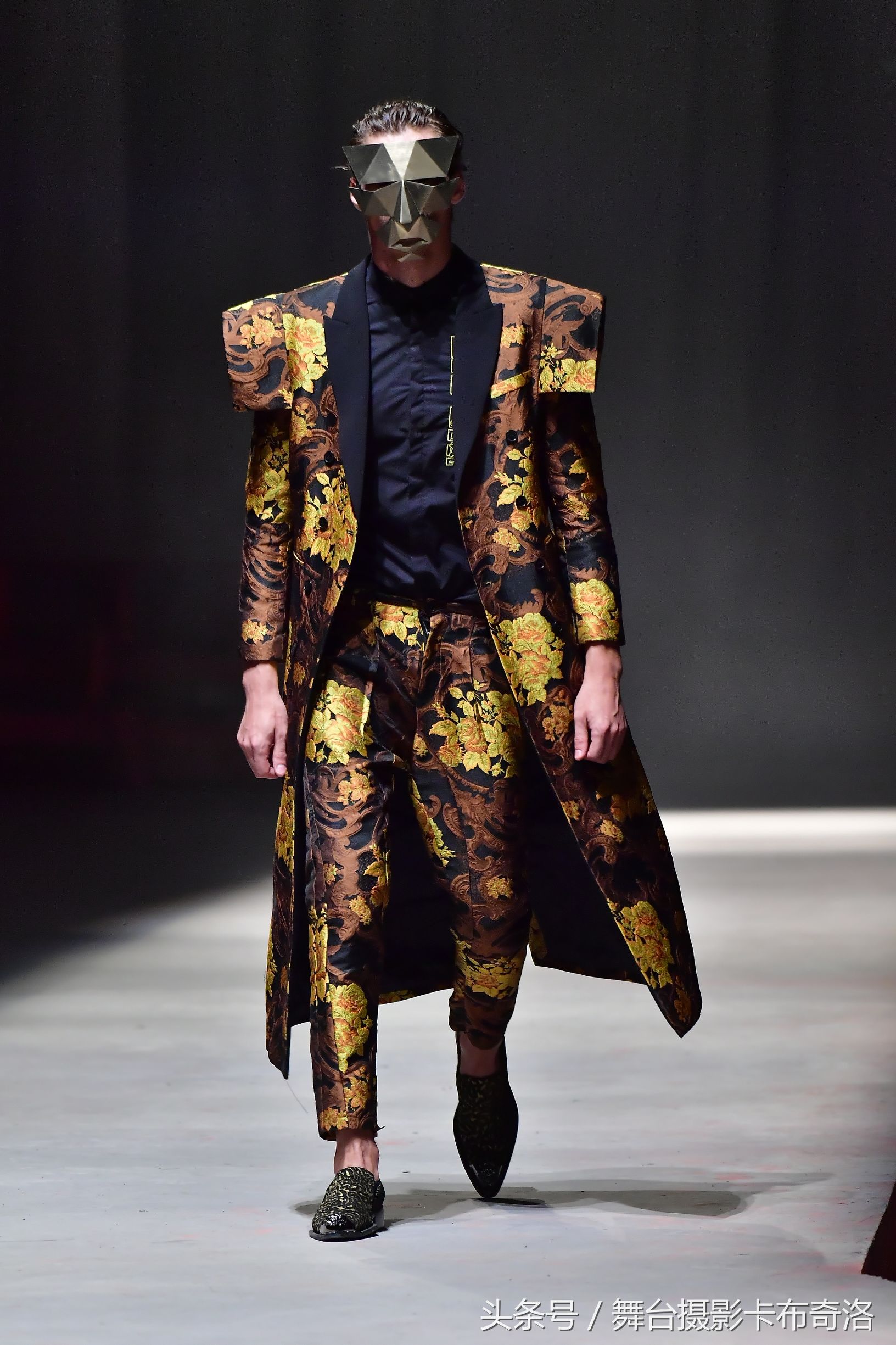 pinli品立男装换季,品立pinli男装皮衣