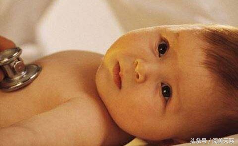 出生两天的宝宝就因黄疸被隔离,妈妈再见到孩子时忍不住大哭不止